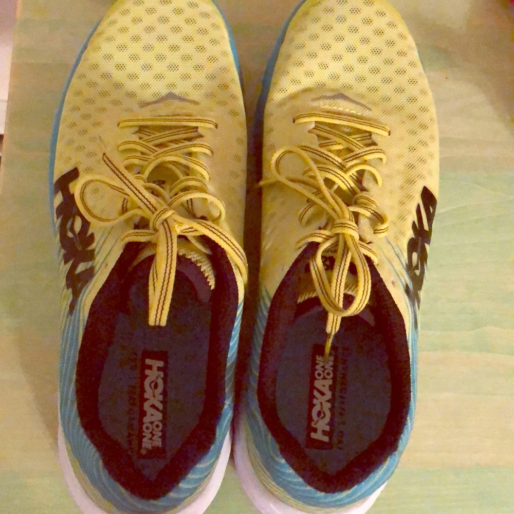8.5 HOKA ONE ONE Evo Carbon Rocket Unisex Running